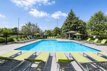 The felix heated resort-style pool & sundeck
